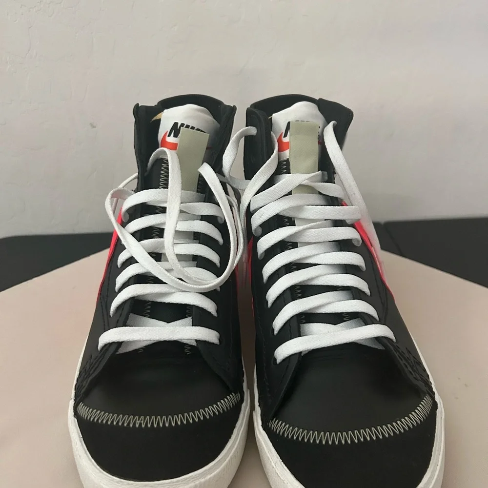Size 12 - Nike Blazer '77 Jumbo Mid Black Bright Crimson - Picture 2 of 7
